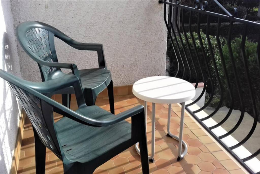 Spacieux Appartement Proche Centre Et Piscine コンドン エクステリア 写真