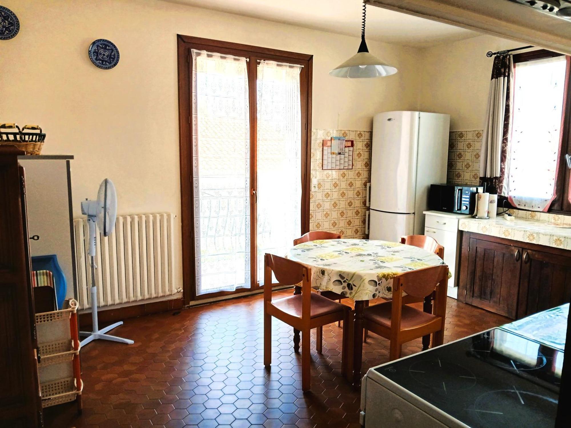 Spacieux Appartement Proche Centre Et Piscine コンドン エクステリア 写真